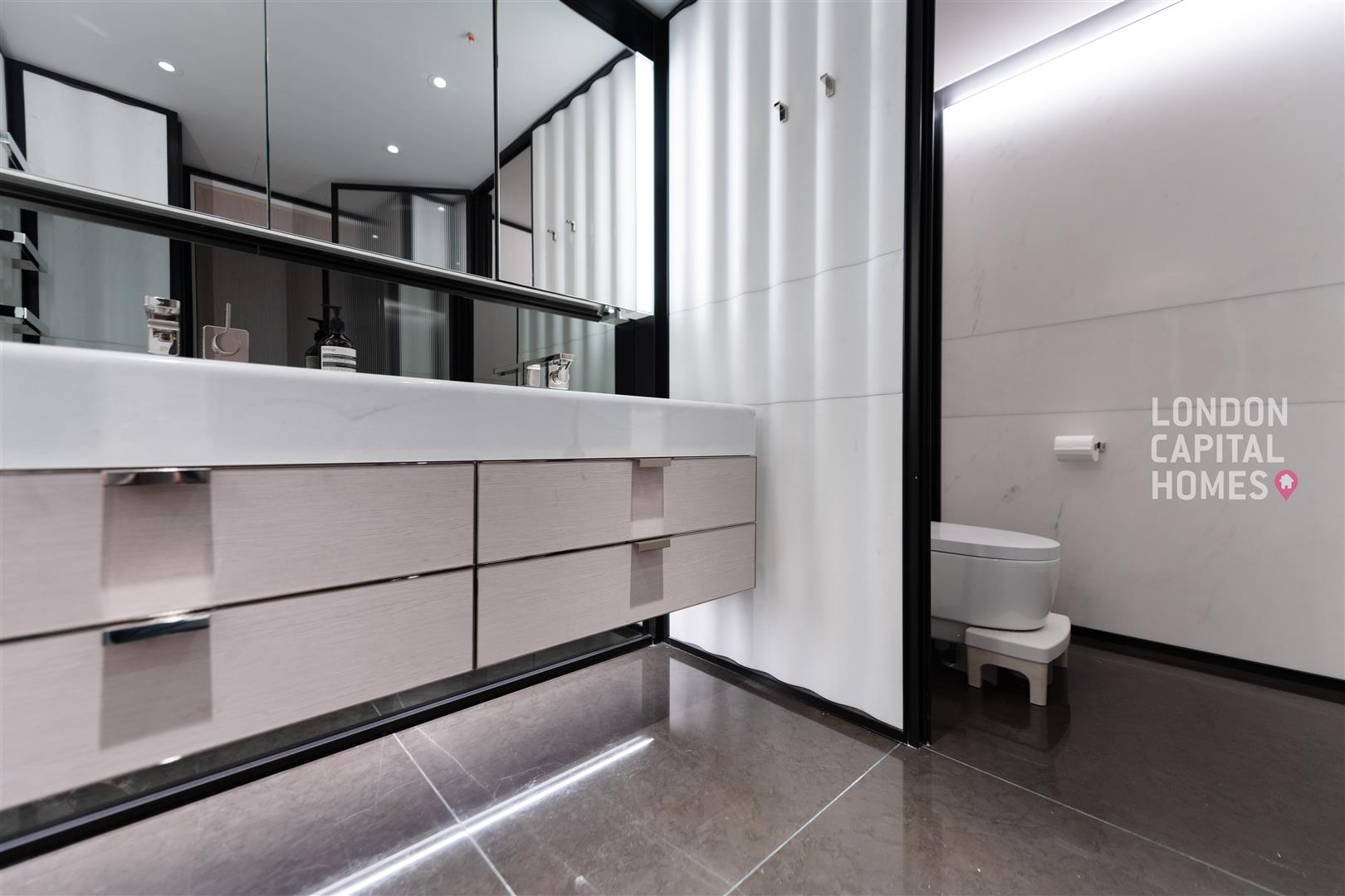 22 Hanover Square, London